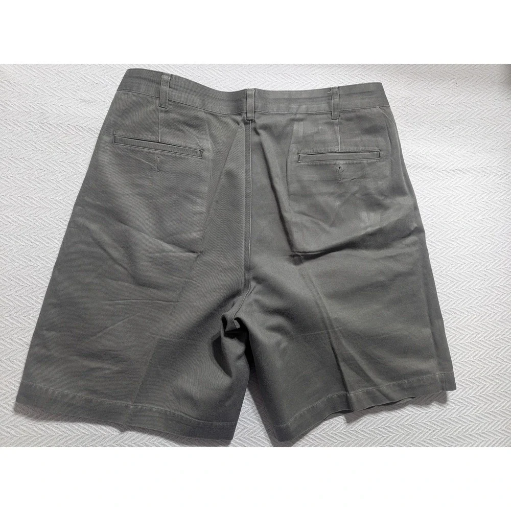 Brooks Brothers Men 35 Advantage Chino Shorts Gray / Olive Pleated Lightweight